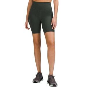 LULULEMON ATHLETICA Base Pace High-Rise Reflective Short 8' in Smoked Spruce Siz